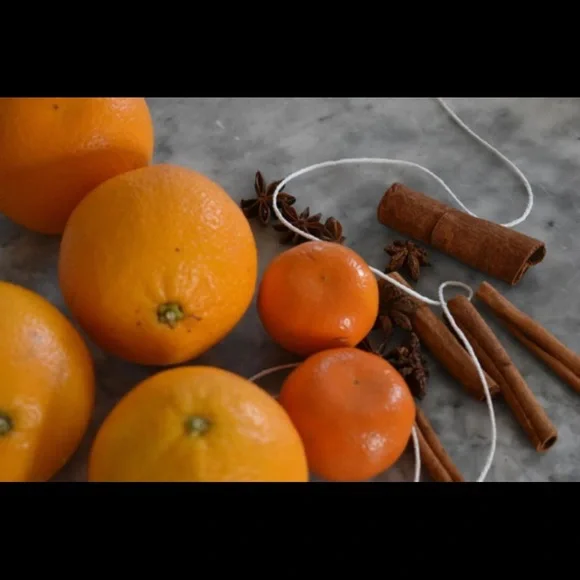 Rustic Orange Garland Cottage Chic (abt 6 ft) - Picture 6 of 6